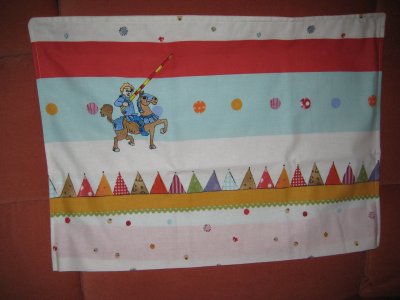 Kopfkissenbezug mit Applikation Ritter